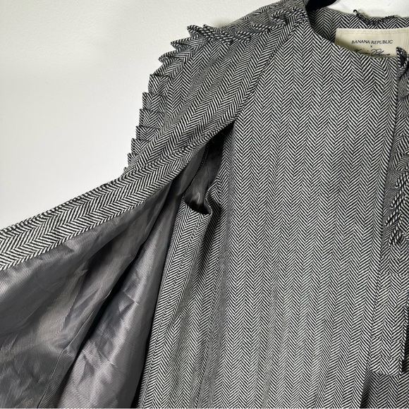 NWT Banana Republic X Olivia Palermo Herringbone Ruffle Cape Coat dark academia - Picture 3 of 10